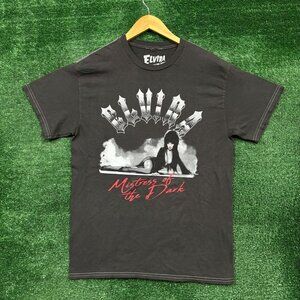 Elvira: Mistress of the Dark T-shirt, size Medium